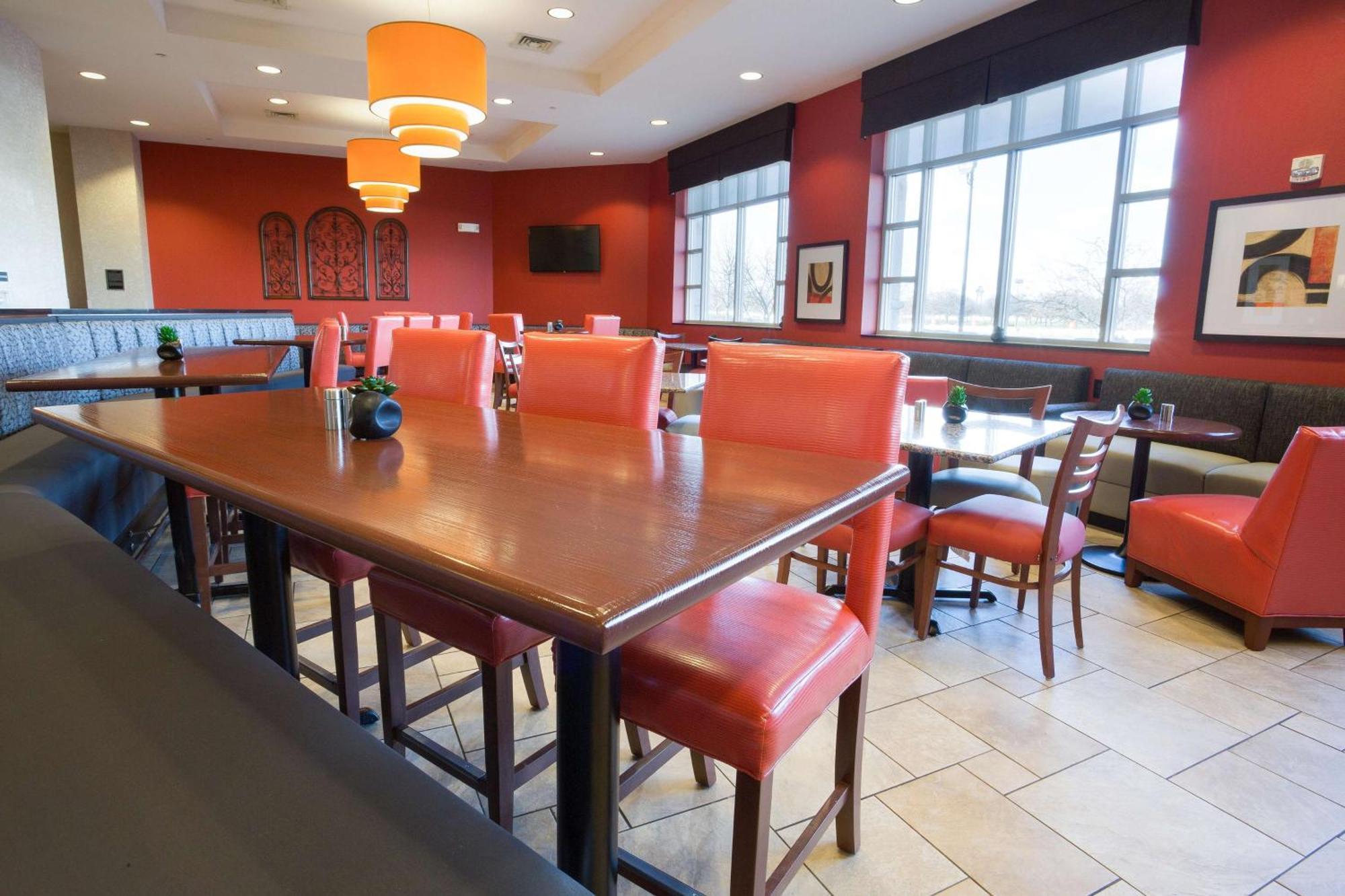 Drury Inn & Suites Columbus Grove City Buitenkant foto